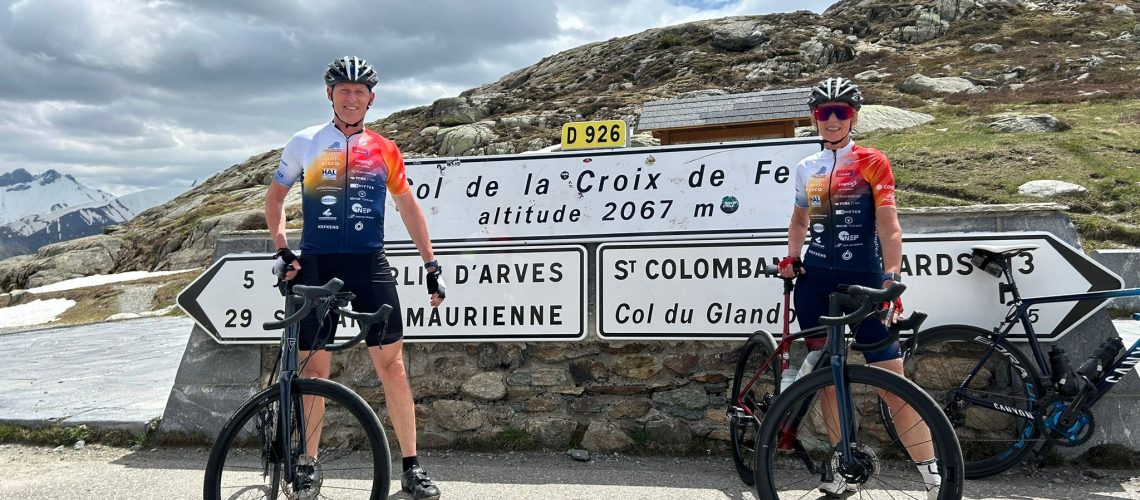 Ron en Triny op de Alpe D'HuZes